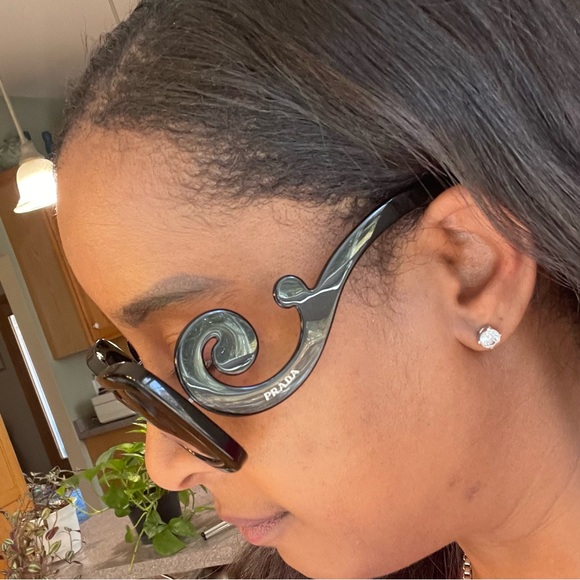 AUTHENTIC PRADA BAROQUE SUNGLASSES - Picture 11 of 12